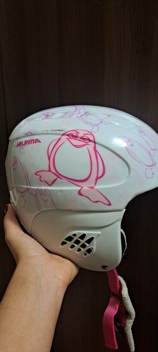 Ски каска в комплект със зимни очила