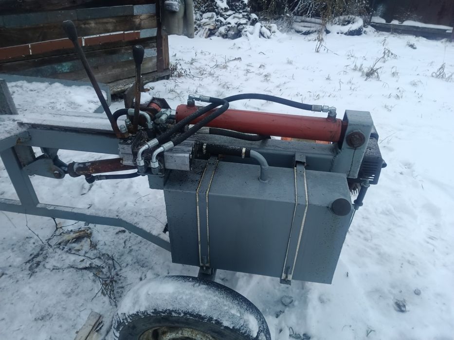 Дровакол бензиновый