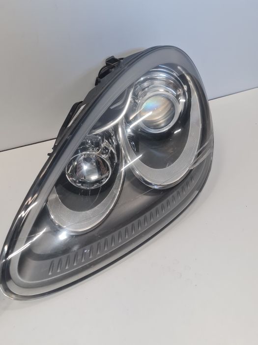 Far avariat Porsche Cayenne 7P Xenon/ an - 2011- 2015 OEM / Europa