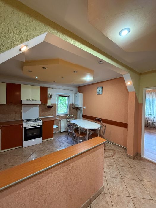 Apartament 3 camere 80 mp