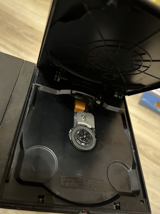 Playstatiton 2 slim /Плейстейшън 2 слим отличен!