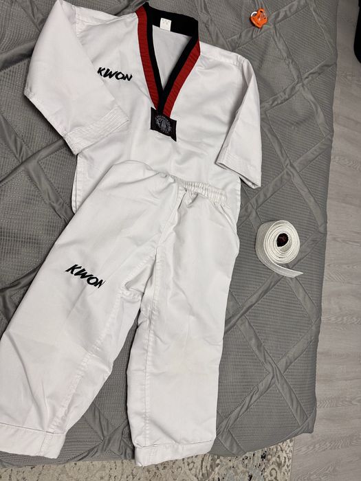 Продам форму для таеквондо