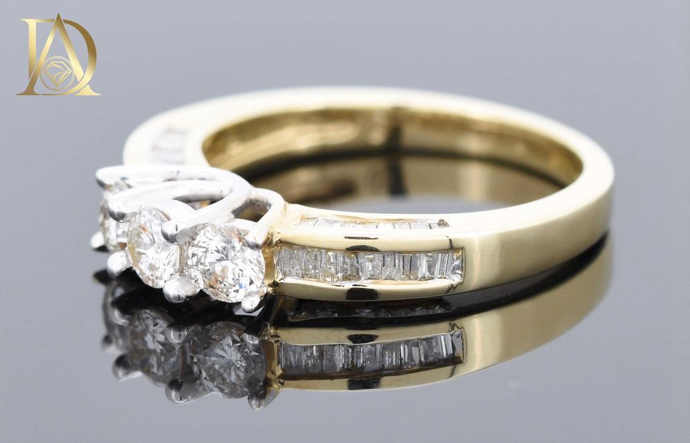 Нов Златен Пръстен с 1.03кт Естествени Диаманти