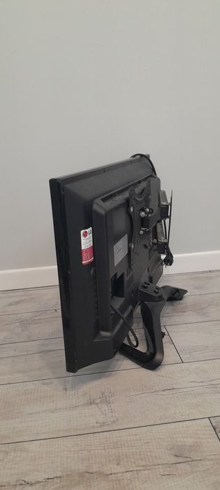 LG 43дйюм LG TV Жақсы күйде, почти новы, рабочий.