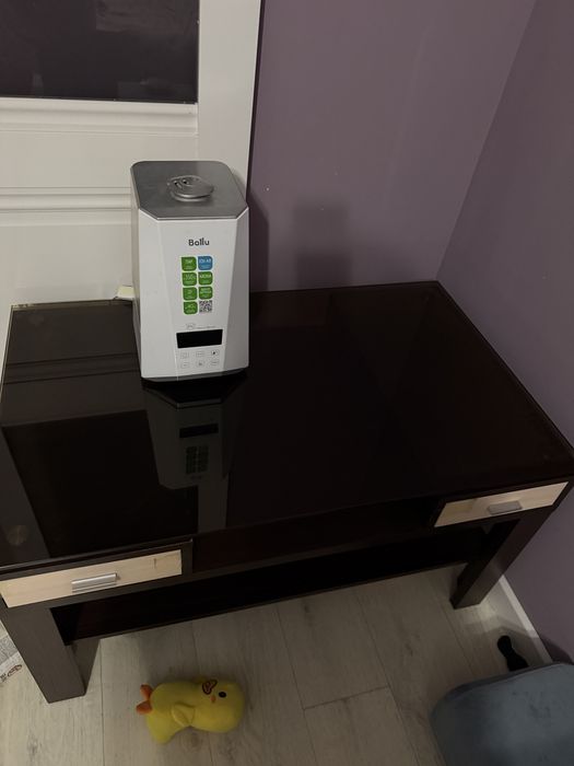 Продаю !!!Стенка-витрина