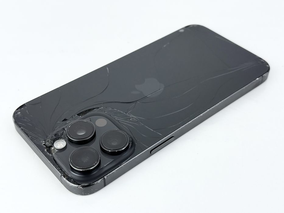 Apple iPhone 15 Pro Max 256GB Titanium Black Отличен