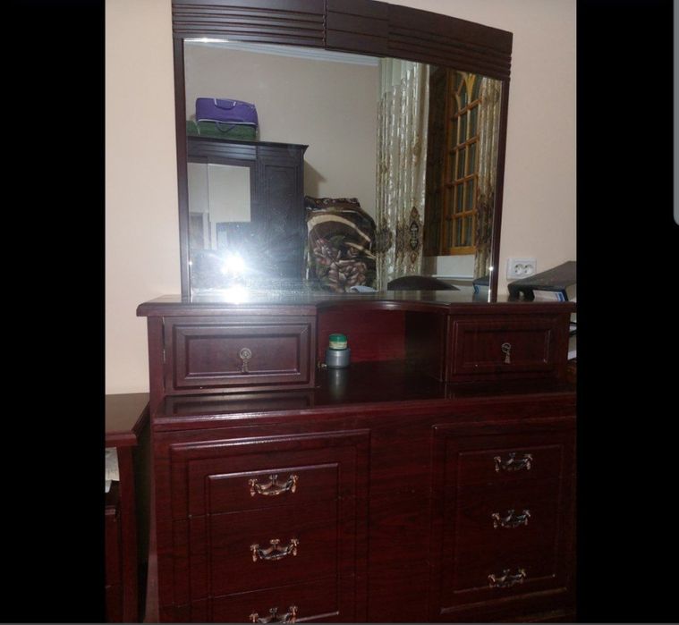 Спальный гарнитур