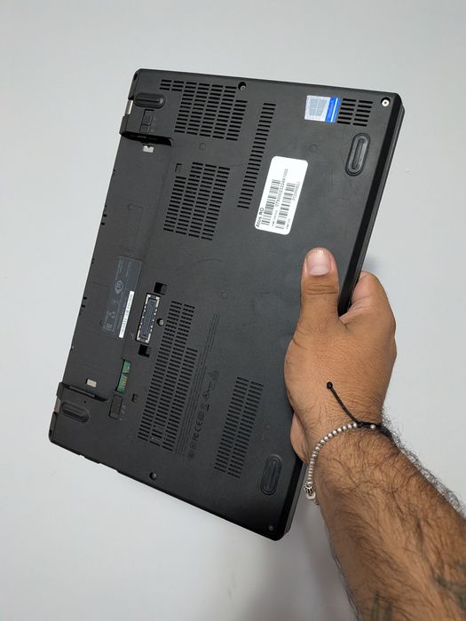 Thinkpad x270 i5 4gb ssd 128