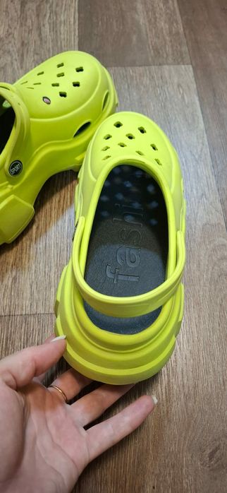 Стильные женские сабо на платформе