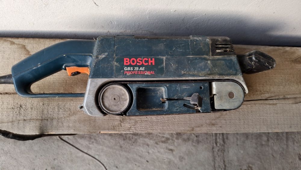 Ленточная шлифовальная машина