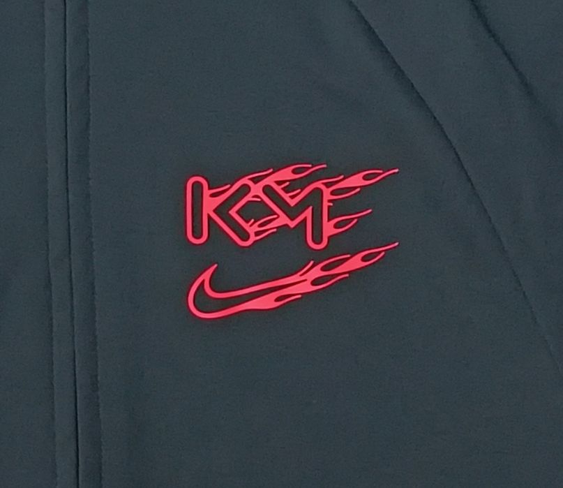 Nike DRI-FIT Kylian Mbappe Top оригинално горнище ръст 137-147см Найк