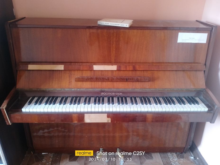 Pianino РОСТОВ.ДОН  PIANO holat yaxshi saqlangan