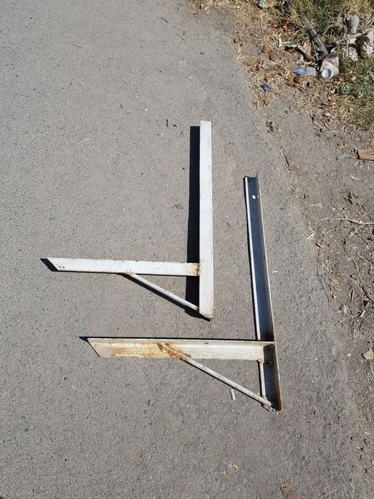 Продам мощный Кронштейн для колонный кондиционер