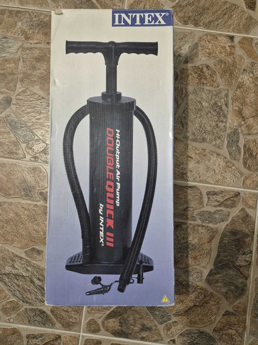 Палатка Vango, спални чували, помпа, дюшеци