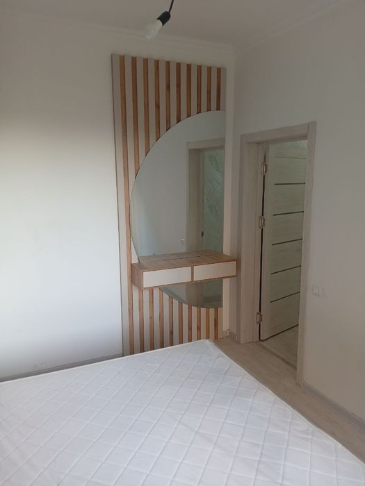 Uy sotiladi dom yangi darhon2 da