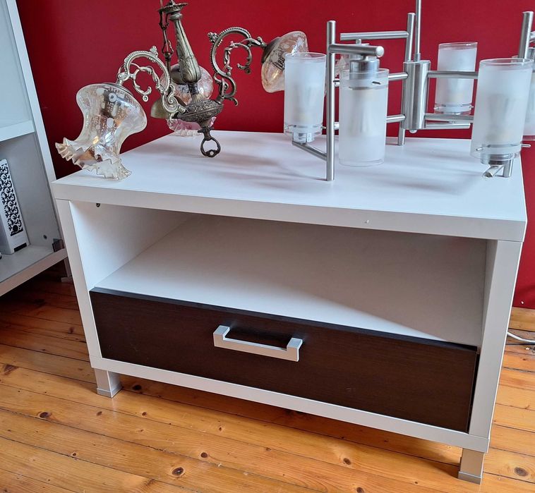 Холна секция и ТВ шкаф от 36мм ПДЧ