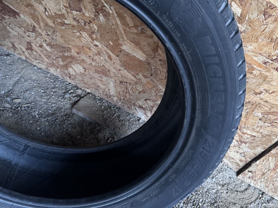 Продам шины 215/55/17