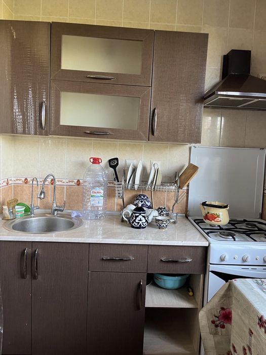 Feruza 3/4/4 77 seria mebel va texnika bn