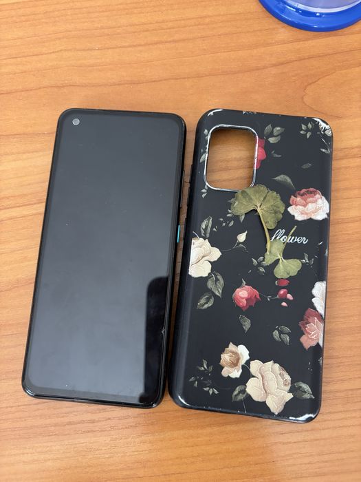 Zenfone 8 - 8GB 128GB запазен