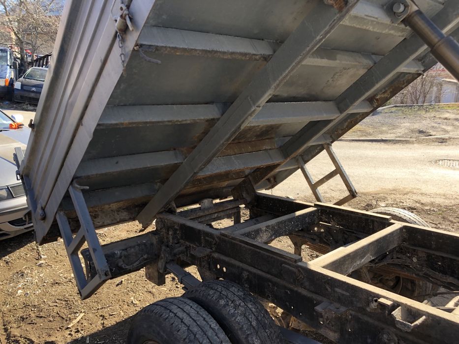 Самосвална уредба