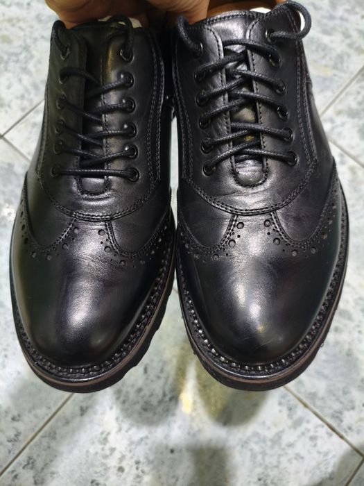 Продаю мужские туфли