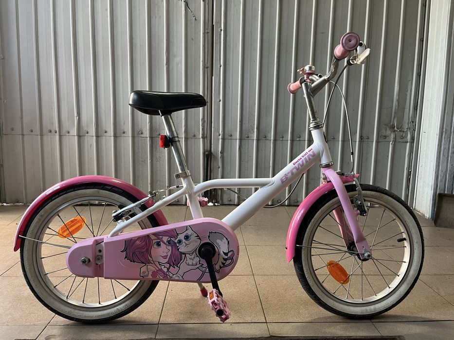Bicicleta b’twin cu roti ajutatoare