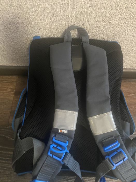 Продается, школьный детский рюкзак.