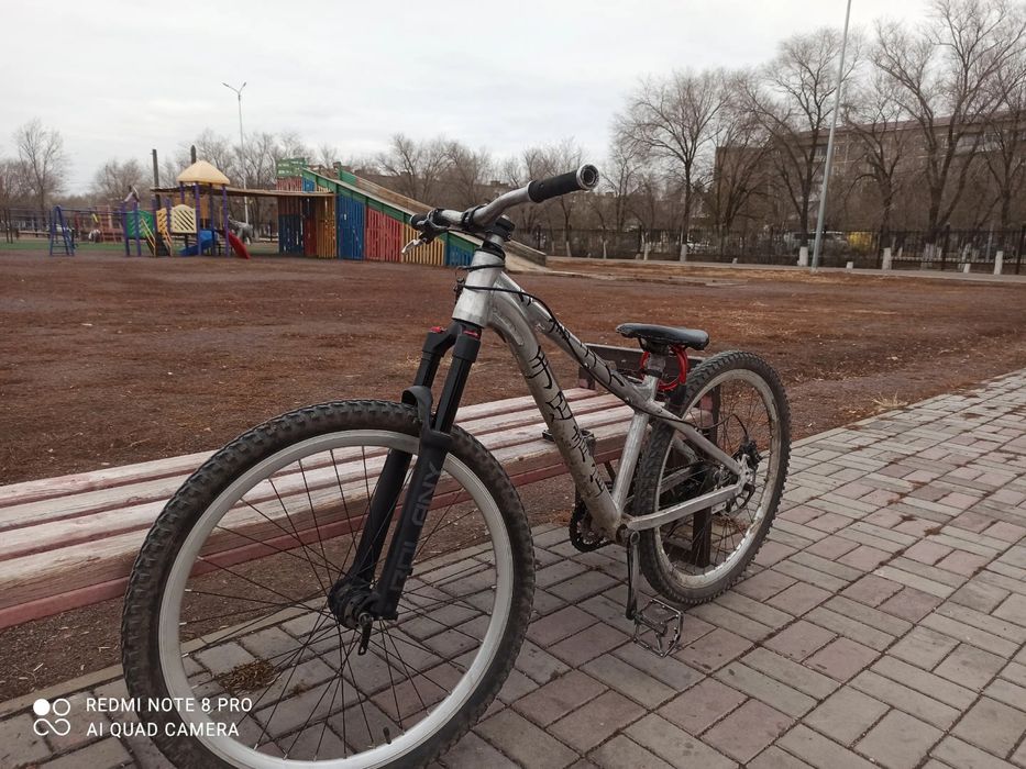 продаю велосипед дерт/треил