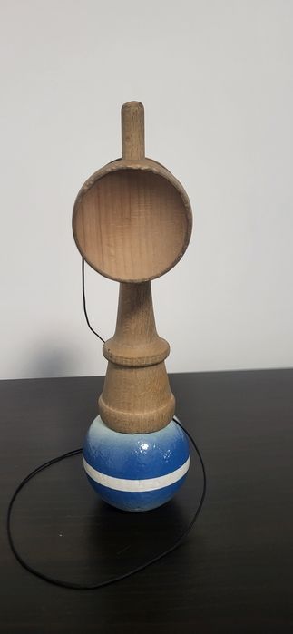 Kendama sweets broken shape horizon fade