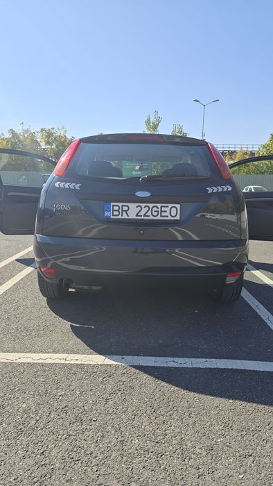 FORD Focus 2000 — imagine 4
