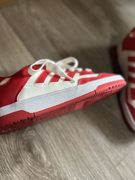 Чисто нови Adidas Rapid Court Low