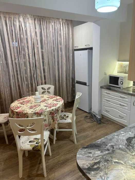 Дава се под наем Двустаен апартамент в София, Център - 50 кв.м за 500 € - Снимка #1