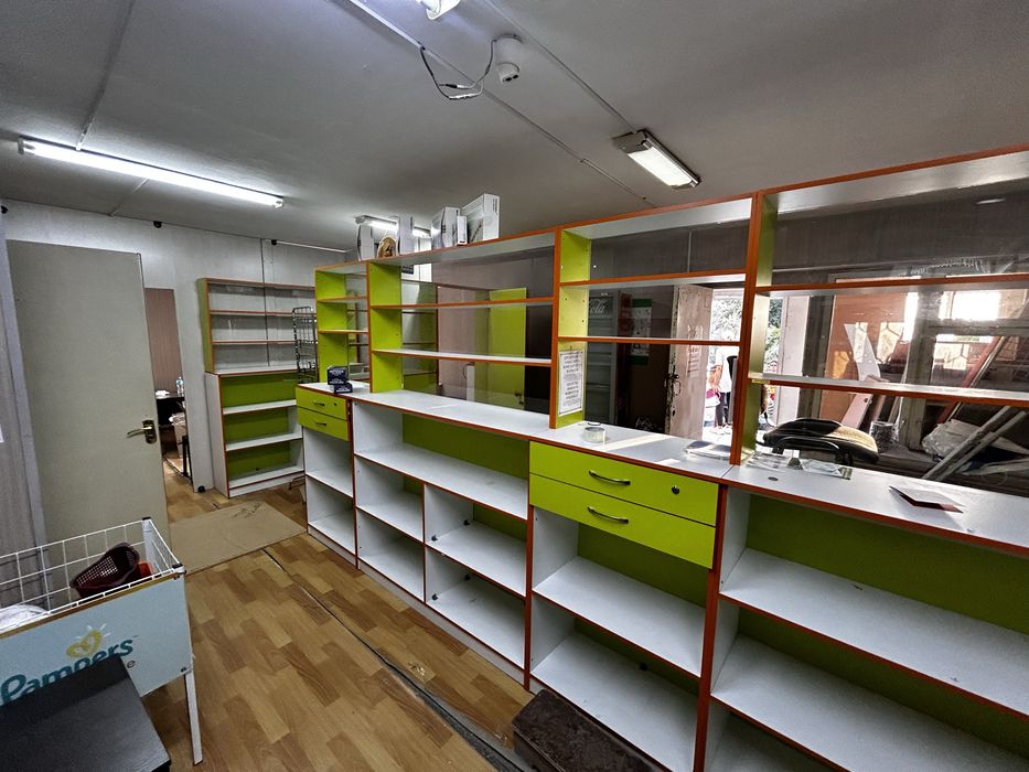 Продается витрина