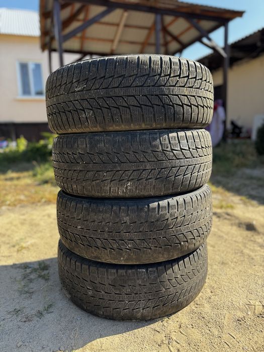 Зимние шины 215/55/17