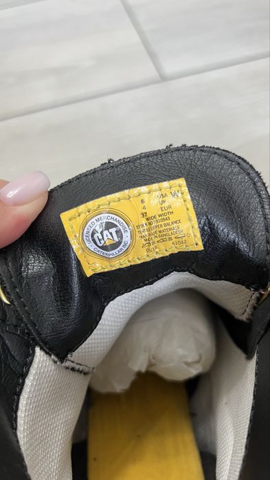 Ботинки замша 37р CATERPILLAR