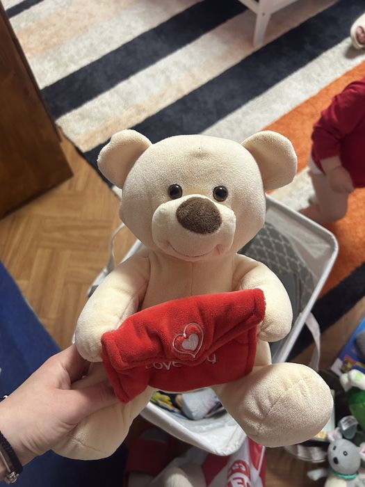 Vand lot jucarii si plusuri