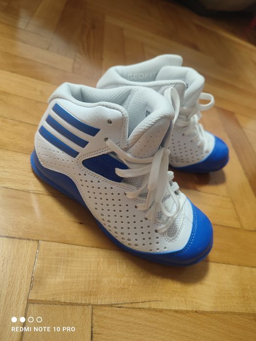 Детски маратонки Адидас 31 номер