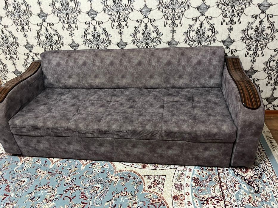 Диван мягкий мебель