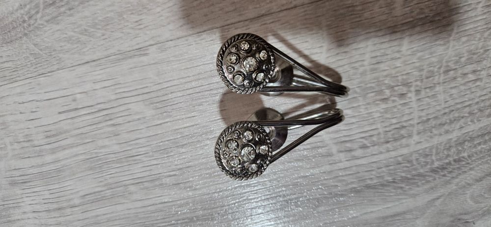 Держатели штора.