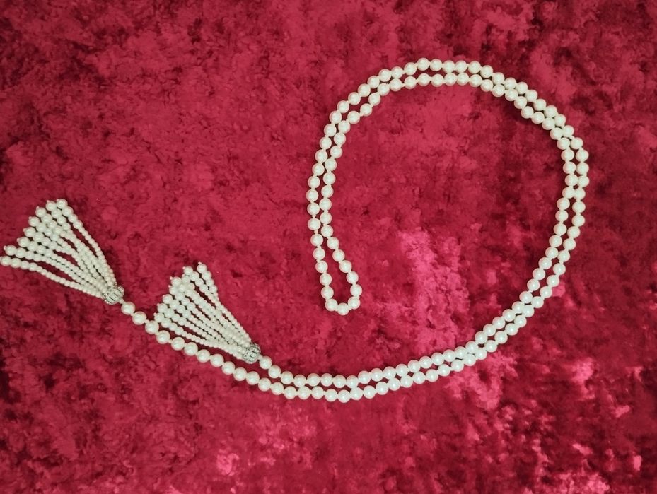 Колье из бусин новый