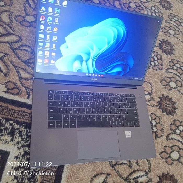 Honor 8/256GB xolati zur yangidek