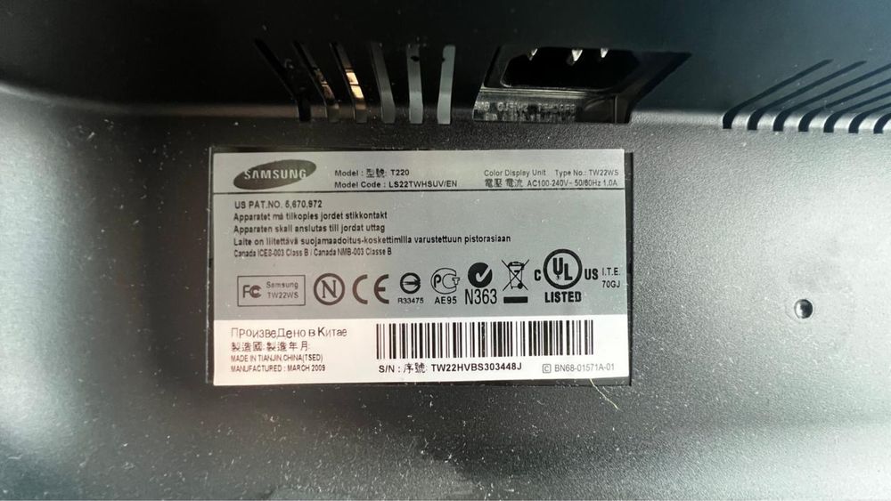 Монитор Самсунг T220