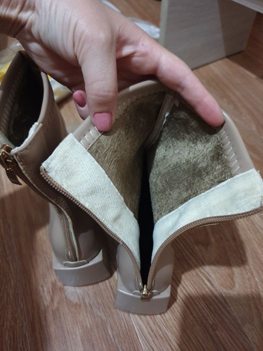 Срочно продам обувь новая