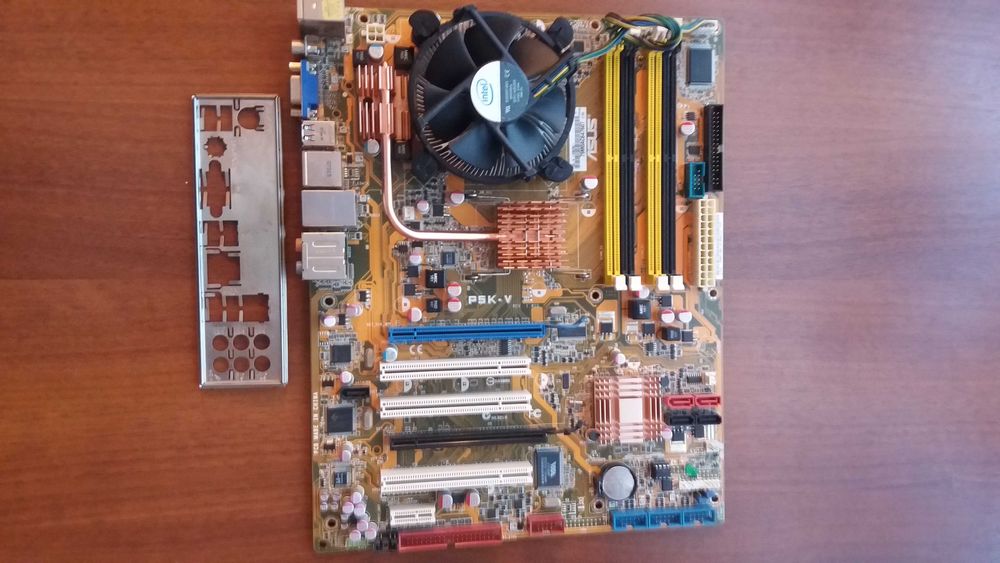 продам материнские платы