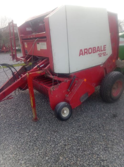Рулонный пресс-подборщик AROBALE