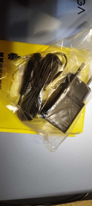 Karcher зарядно за уред почистване на стъкла