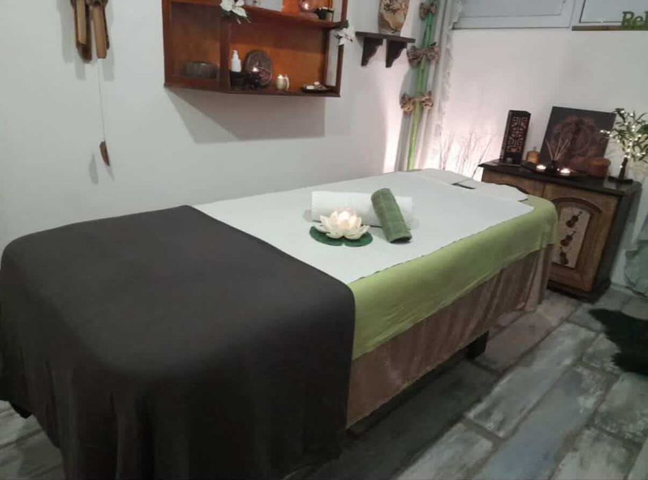 Луксозна СПА масажна маса с комплект за твоя уелнес старт