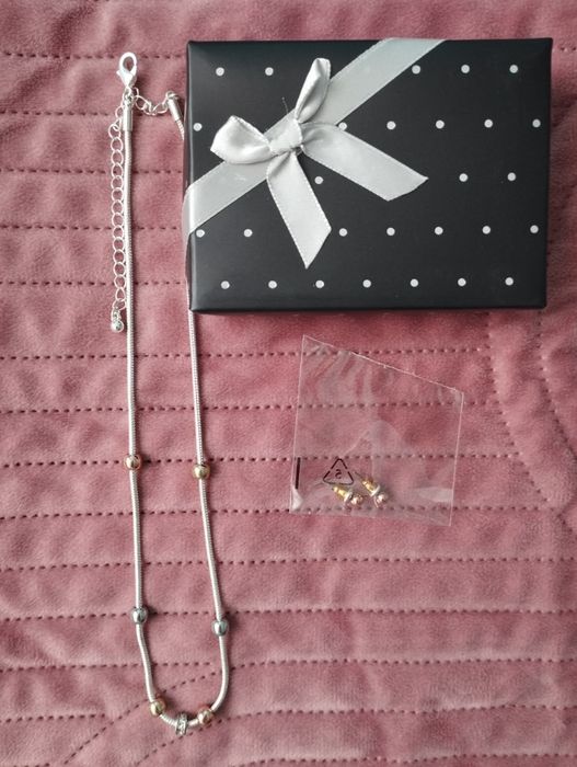 Красиви бижута от Avon