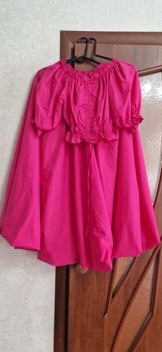 Продам турецкие нарядные платья