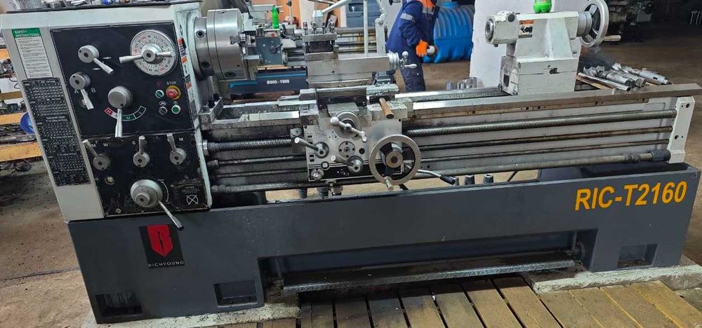 Высокоскоростной Токарный станок по металлу RIC-T2160